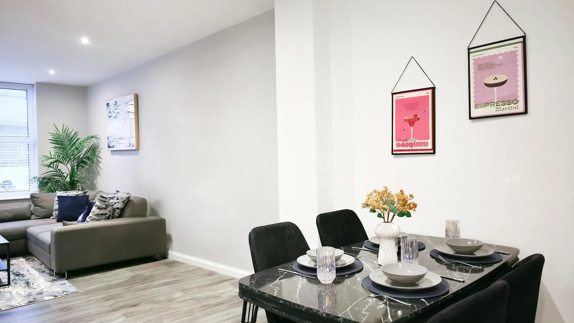 Apartment Churchill Square Views - Central - Modern 1 Bed Sleeps 4 Brighton